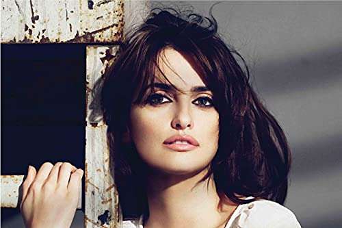 Yellow Alley Celebrity Wall Posters|Hollywood Model Poster for Room/Hotels/Hostels|Poster for Interior Decoration|Wall D�cor|Decorative Poster|High Resolution - 300 GSM Poster 1