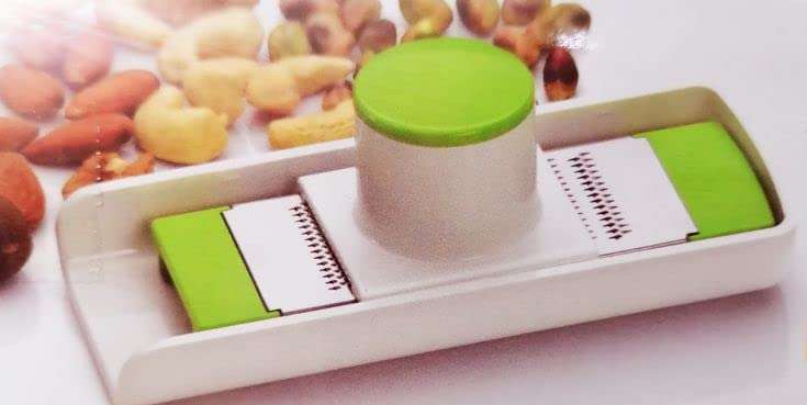 Nova Brand Kitchenware Plastic Micro Grater Used for Nut , Apple, Garlic , Ginger Root , Spices, Coconuts , Carrots ,Cheese Grater, Fruits & Vegetable Grating (Standard Size, Multicolour) 3