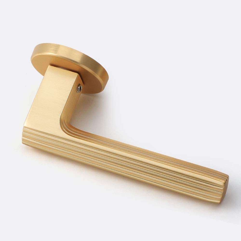 Toy Privacy Lever Handle with Lock and Key Door Lockset for Bedroom Bathroom Door Lock in Gold Door Handle Entrance Lever with Modern Design 5