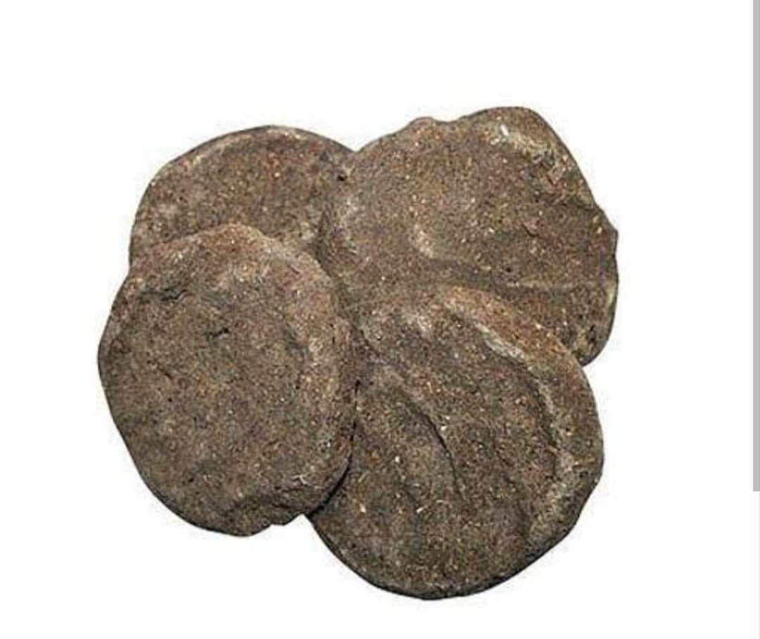 Gobar Ka Upla Cow Dung Kanda for Hawan, Pujan and Religious Purpose (5 Pcs, Cow Duck)