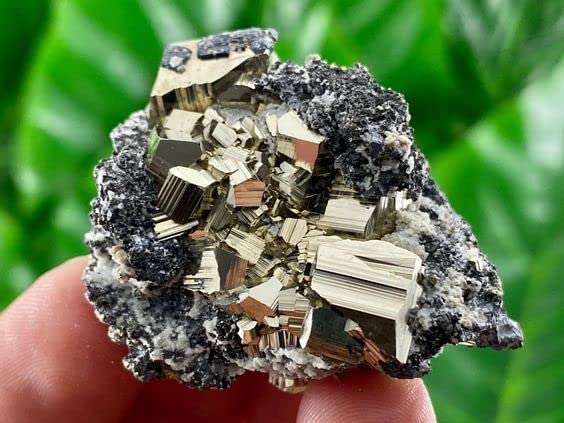 Divinity Crystals Peruvian Pyrite Stone Original Cluster-High Energy Natural Iron Pyrite Rock Geode For Increased Willpower&Manifestation Stone For Attracting Wealth&Abundance(115 G Approx) 4