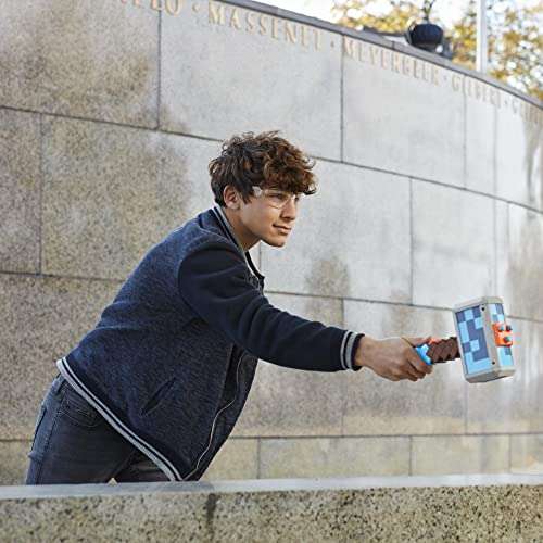 Nerf Minecraft Stormlander Dart-Blasting Hammer, Fires 3 Darts, Includes 3 Official Elite Darts, Pull-Back Priming Handle (Amazon Exclusive) 5