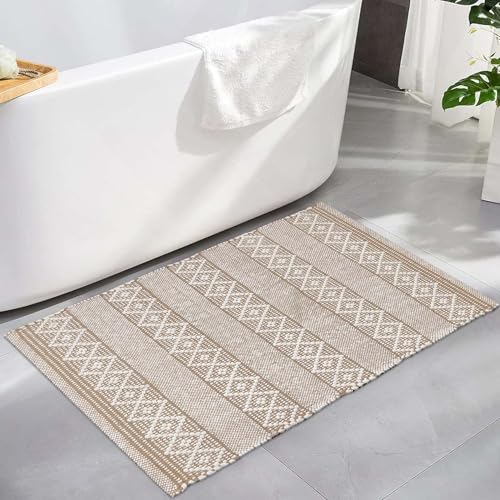 Chardin home Grey & White Boho Runner Rug 2x5 feet |Hand Woven Farmhouse Rug | Great in Kitchens entryways doormats Bathrooms Meditation Mat | Machine Washable & Reversible Cotton Rugs