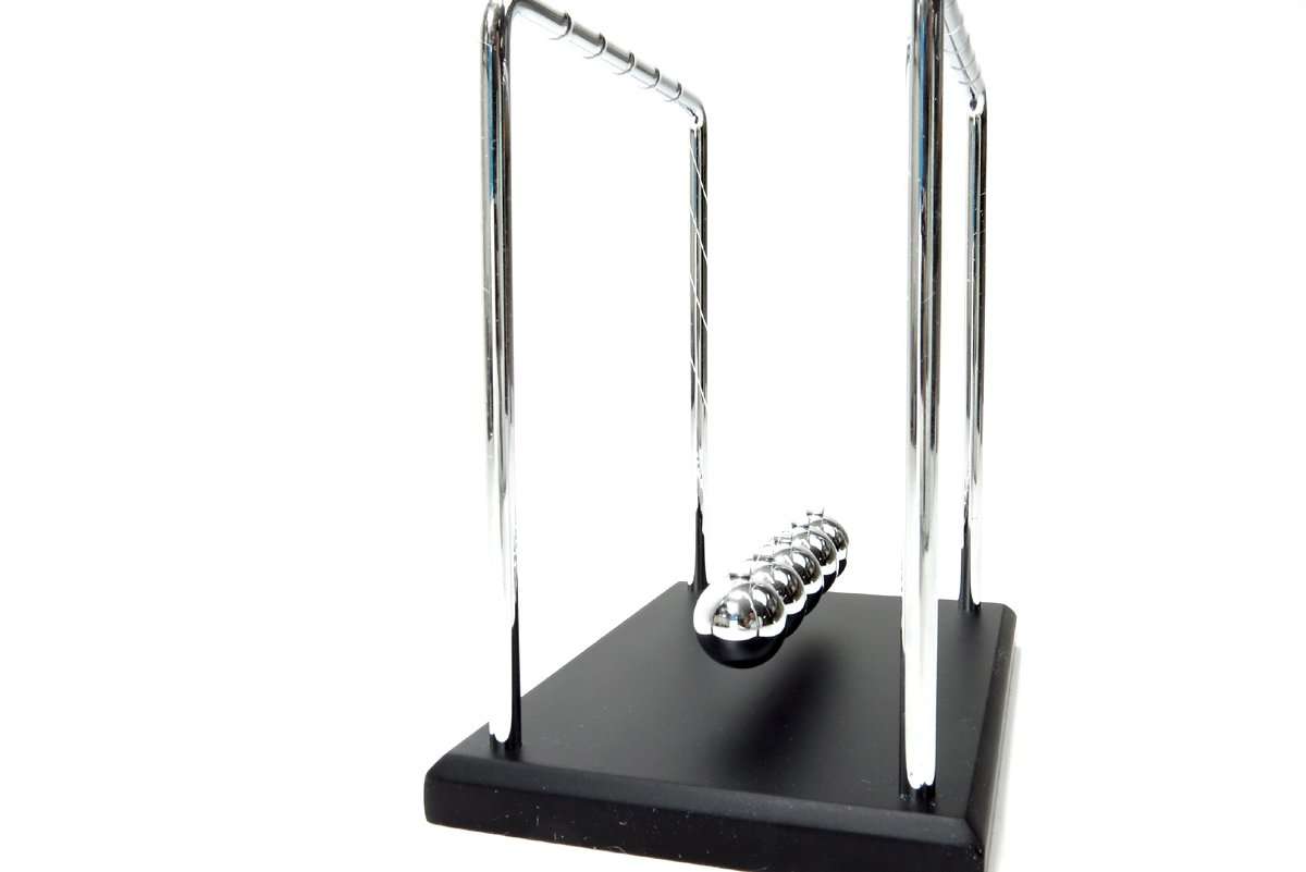 PowerTRC Newtons Cradle Balance Balls 7 1/4" | Science Physics Gadget | Desk Toys & Accessories 3