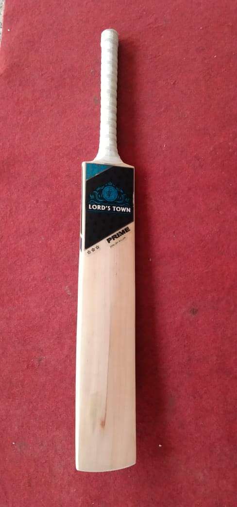 Sports World Lordstown Prime English Willow Cricket Bat 5