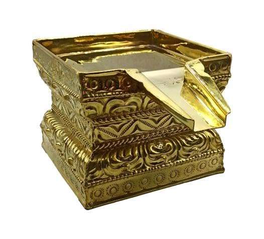 Brass Abhisheka Plate 9 Inches| Medium Size Abhishekam Stand Patra for God Idols | Pooja Room Essentials | Tirumanjana Plate Stand/Somasutra Peetam for Rituals and Pooja | Spiritual Living Room