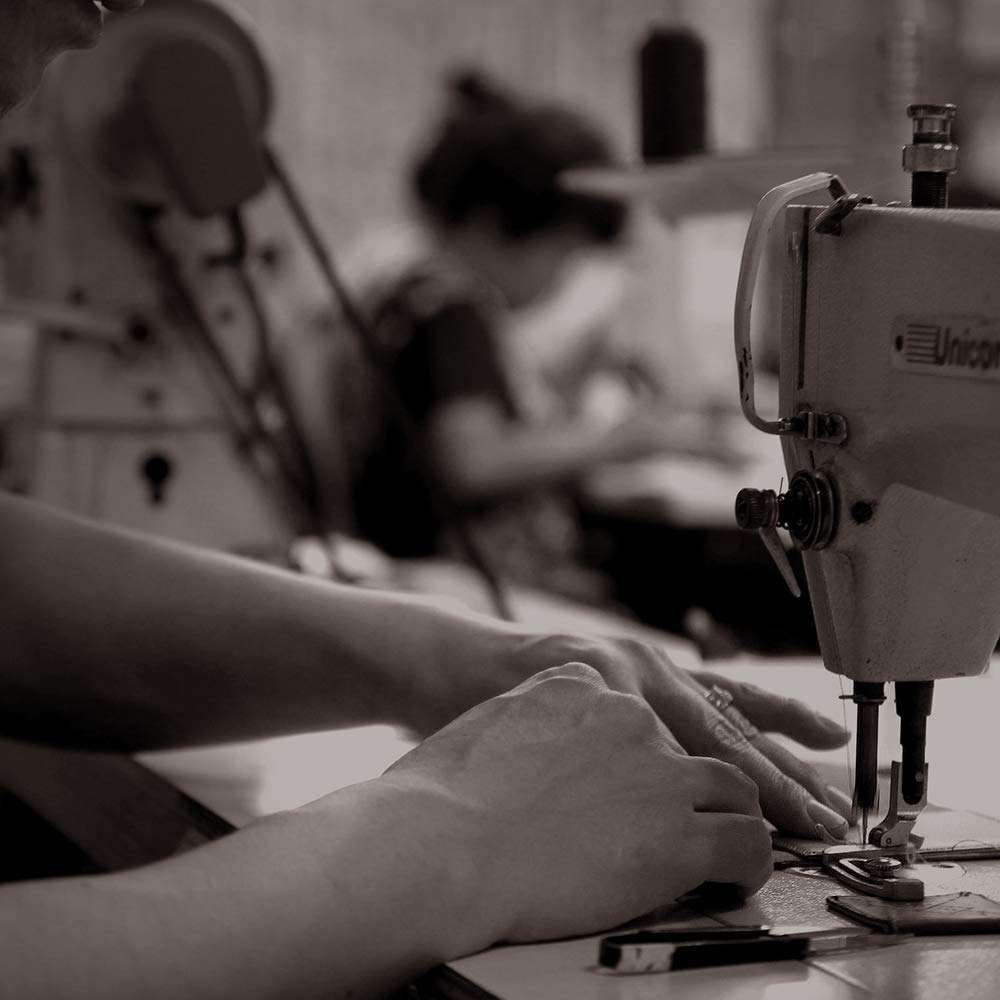 SLG iPhone XR Leather Wallet Case, D3 Italian Lizard Leather Diary Flip Cover Card Slot Holder with Gift Box, Handmade and Designed for Apple iPhone XR (Black) 6