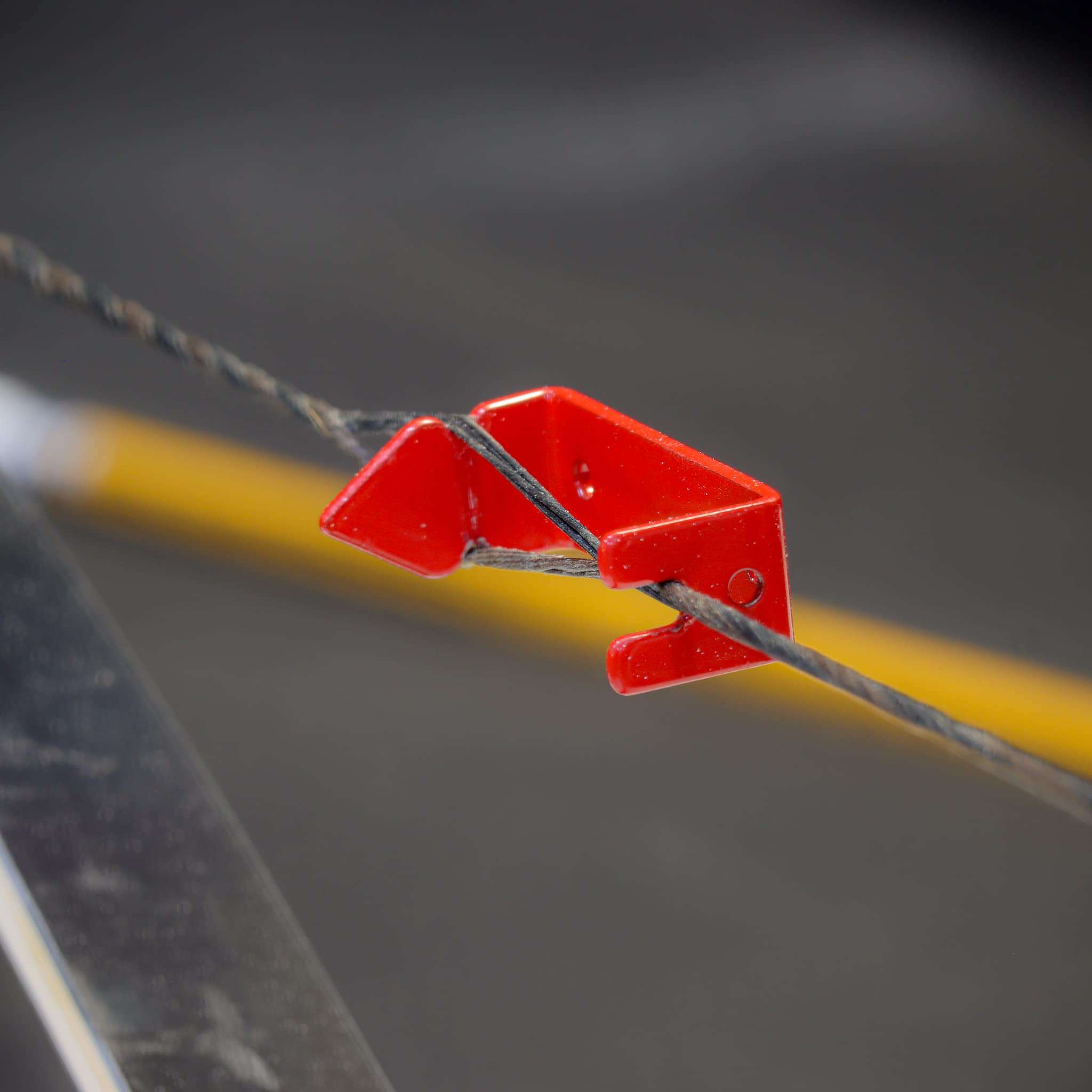 Shatterproof Archery Bow String Separator - for String silencers and peep Sights 3