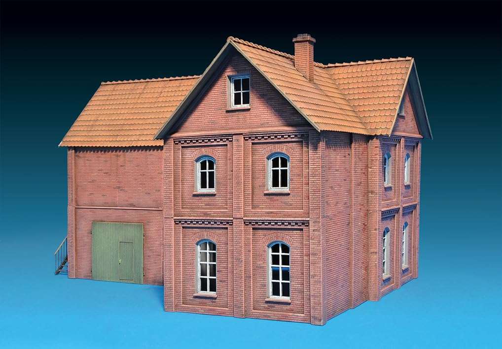 MiniArt 1:72 Scale Administrative Building w/Workshop Plastic Model Kit 2