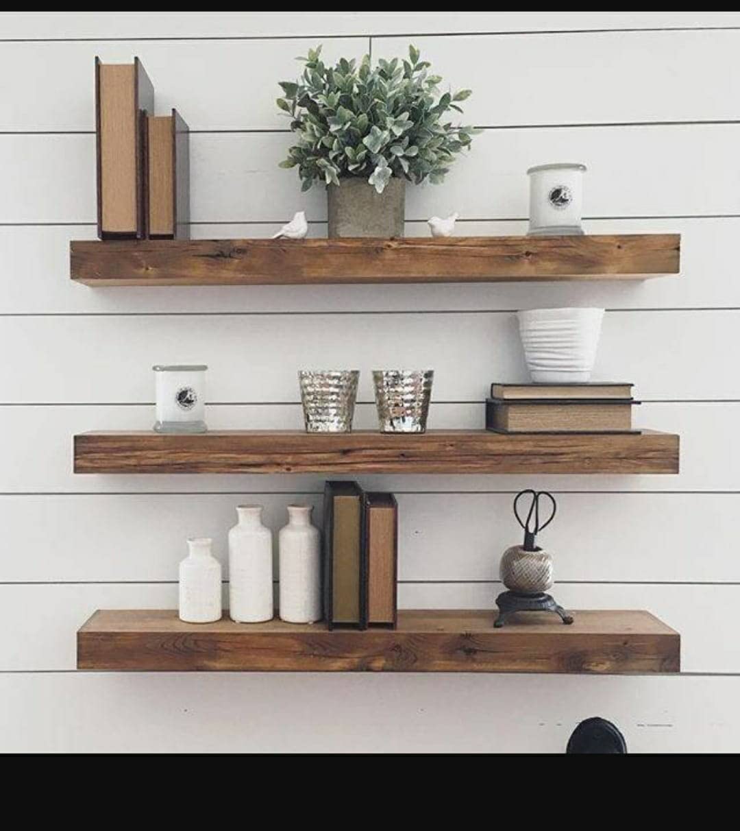 Genuine Decor 18 Inch Floating Shelves for Wall Set of 3, Rustic Wall Mounted Ledge Shelf for Bathroom, Bedroom, Living Room, Kitchen Light Walnut