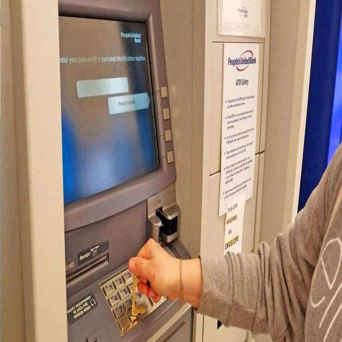 2-Pack Handheld Non-Contact Door Opener Stylus Keychain Pendant Multi-tool Accessories Door Handle Aids Tool (Gold) 4