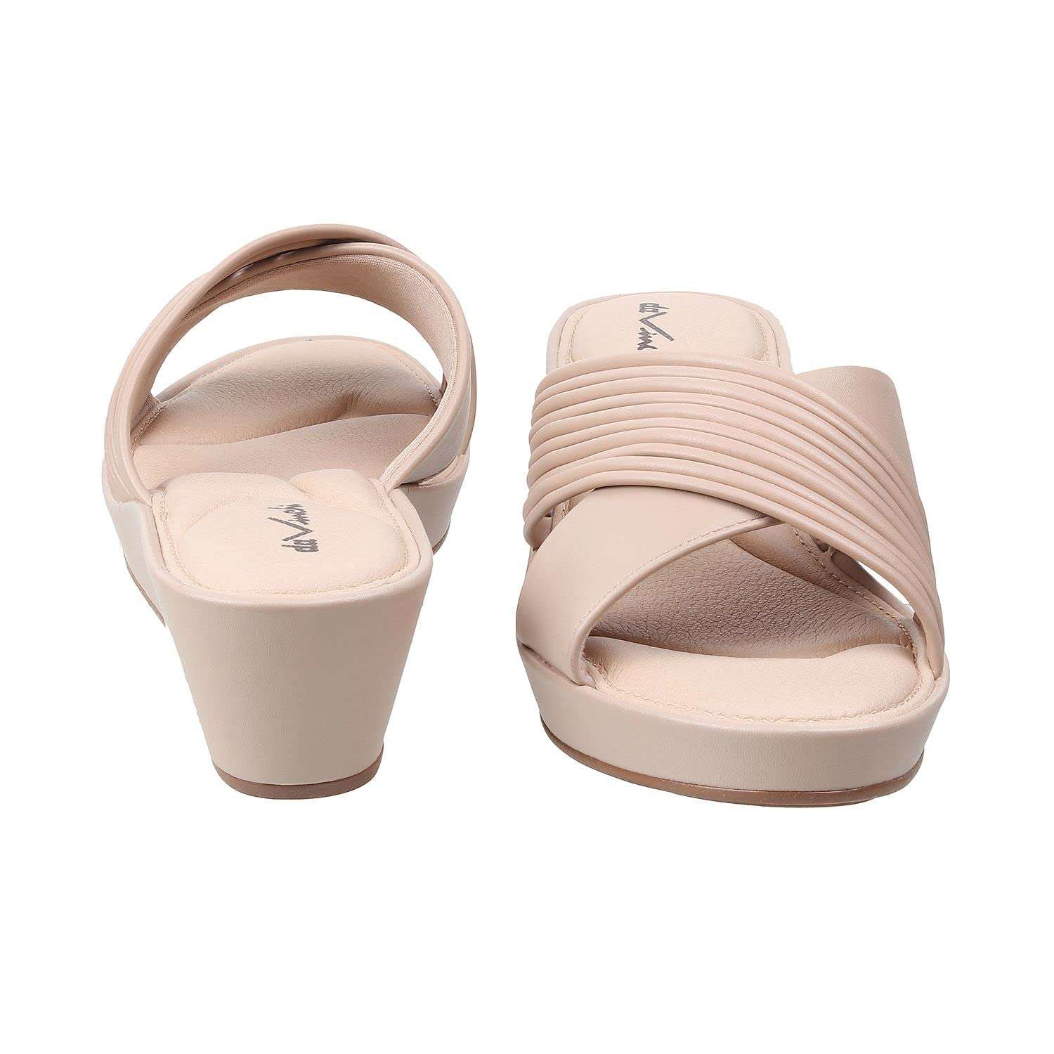 Metro Womens Synthetic Beige Slip Ons (Size (8 UK (41 EU)) 6