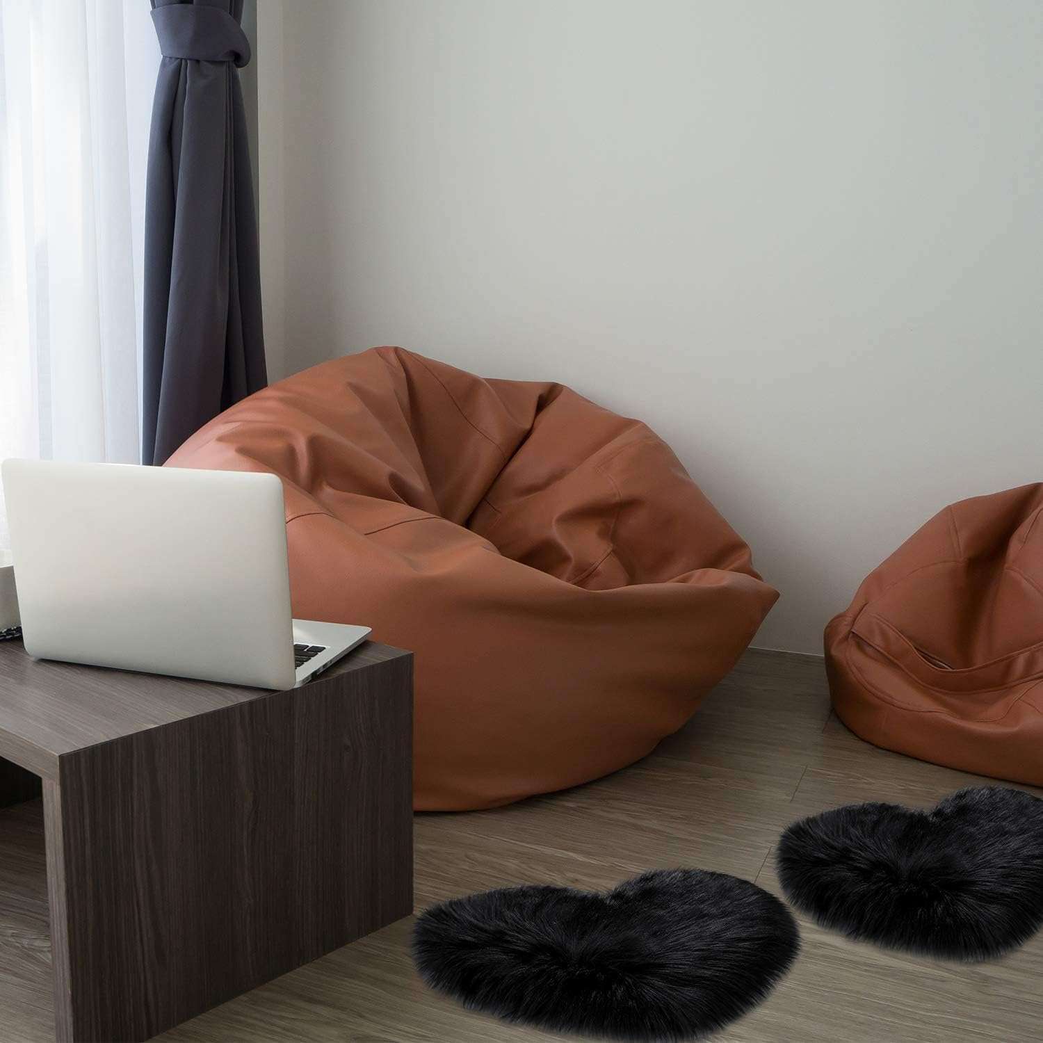 Brownmonkey Heart Shaped Rug Faux Room Fluffy Carpet Heart Shaped Door Mat for Room Bedroom (Black, 16x20) 5