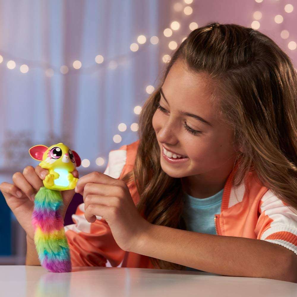 Lil' Gleemerz Babies Yellow Figure 3