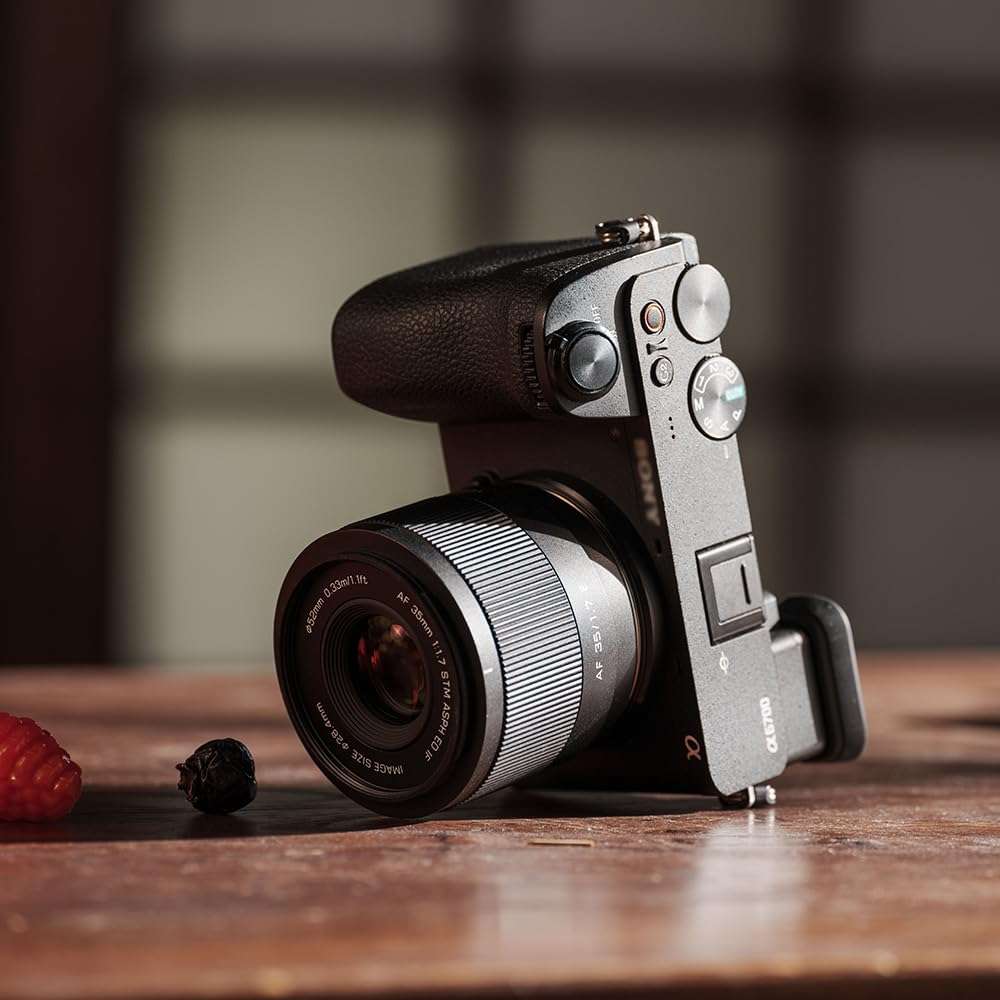 Viltrox 35mm f1.7 for Sony E Mount, Auto Focus AF 35mm f1.7 for Sony E-Mount A7 A7II A7III A7RII A7RIII A7RIV A7SIII A9 A7C A6400 A6000 A6600 A6100 A6500 5