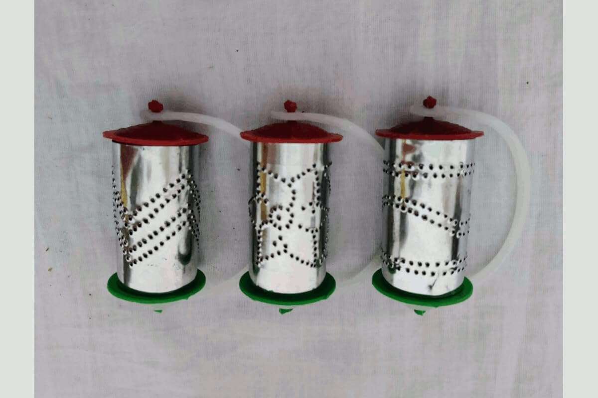 PUJA CELEBRATIONS Rangoli Stencil Steel Roller, 12 Different Design Draw Rangoli Making Kit,Kolam, Assorted Rangoli Designs Making Stencils Roller (Small, 2.25 x 2 inches) 3