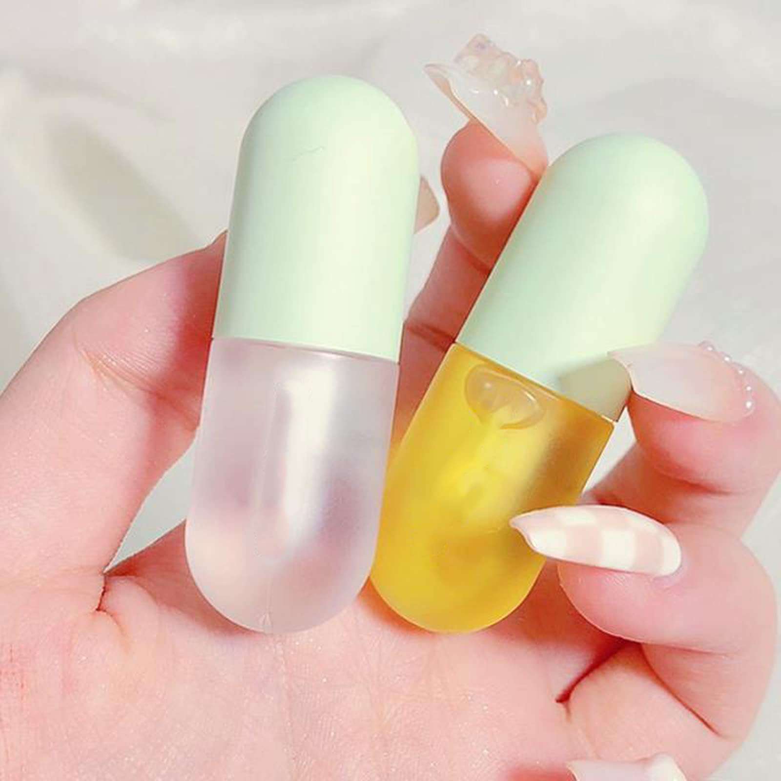 Lip Oil Combination 2 Pack Day & Night Lip Balm Moisturizes Lip Lip Care Moisturizing Lip Oil Lip Care Moisturizing Lip Oil 3ml*2 Makeup Set for Teen Girls (Green, One Size) 2