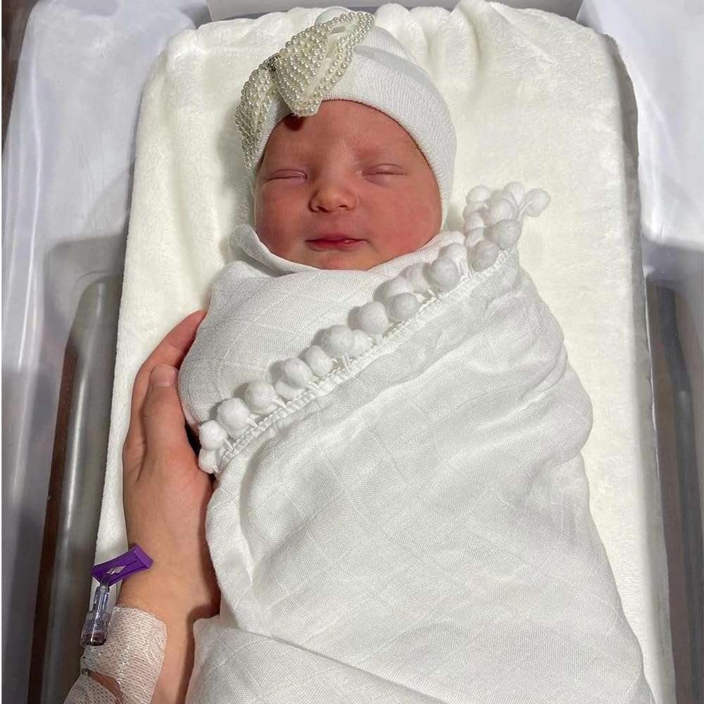 Bird Wing | White Swaddle Muslin Blanket with Pom Pom All Around,Newborn Baby Wrap, Cute Pom Pom Blanket for Infants. | Size : 100 X 120 CM (40x47 Inch) Pack of 1 4