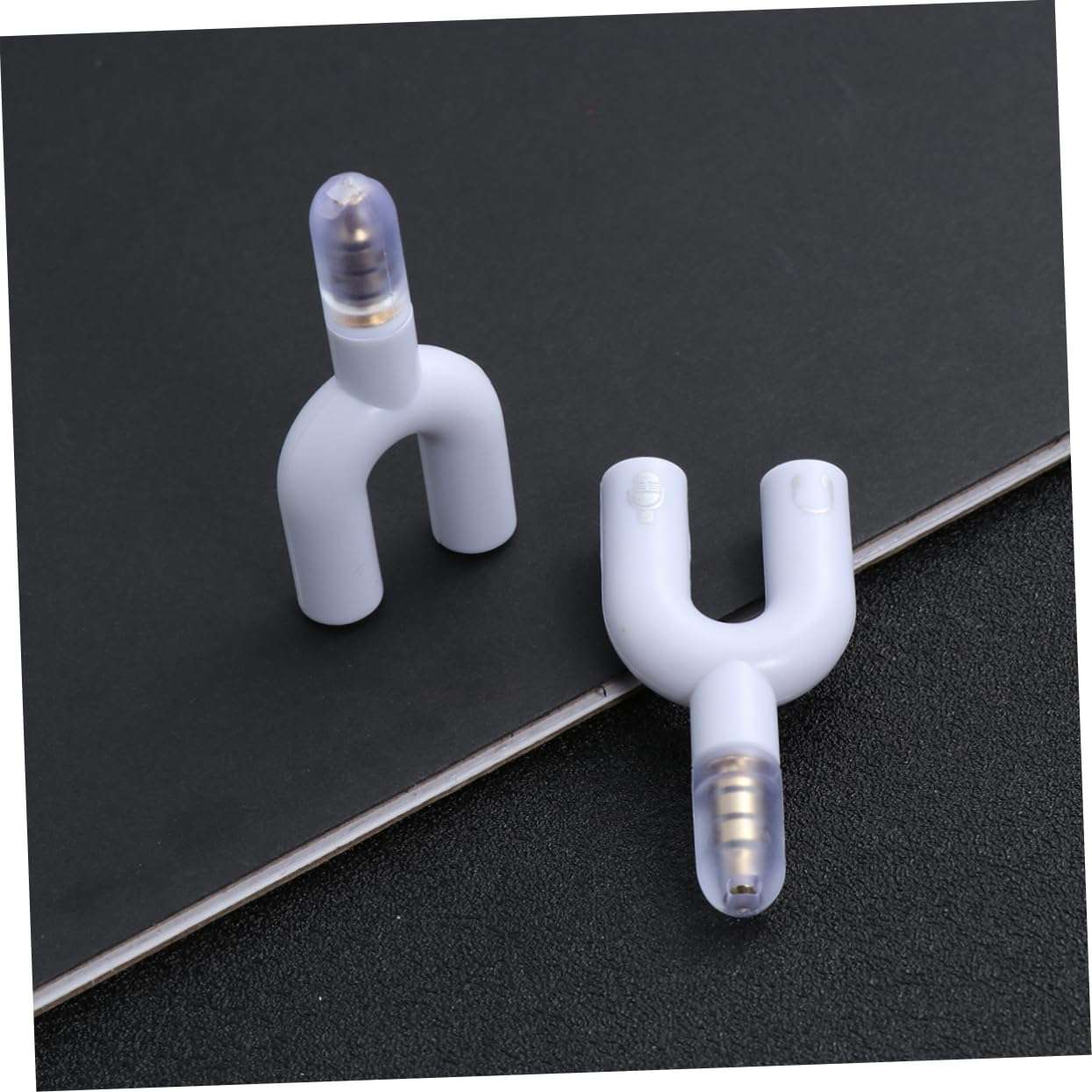 Lurrose Female to Male Audio Adapter Headset and Microphone Converter for Laptops and Mobile Devices for Traveling White 5