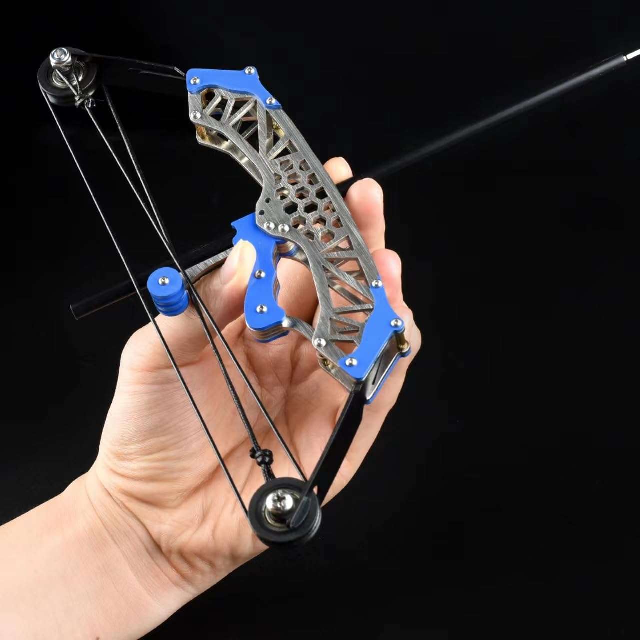 Composite Bow Archery Set with Stainless Steel Bow and Blue Highlights: Tailored for Outdoor Activities and Competitive Events 6