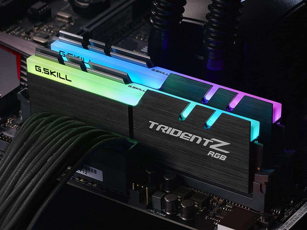G.SKILL Trident Z RGB Series (Intel XMP) DDR4 RAM 16GB (2x8GB) 3200MT/s CL14-14-14-34 1.35V Desktop Computer Memory UDIMM (F4-3200C14D-16GTZR) 4