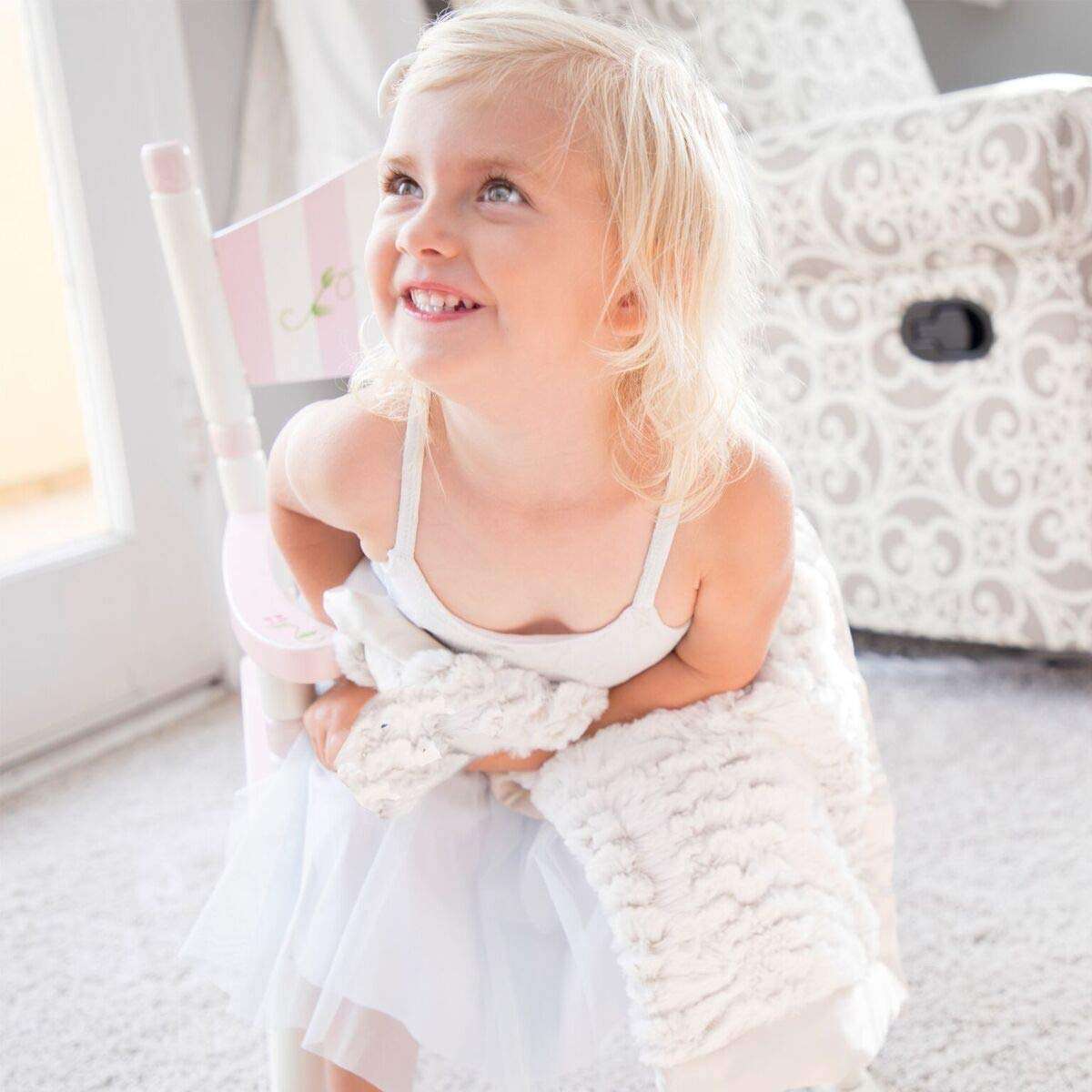 Zalamoon Luxie Pocket Plush Baby Toddler Blanket with Hook-and-Loop Fastener Strap (Flake) 3