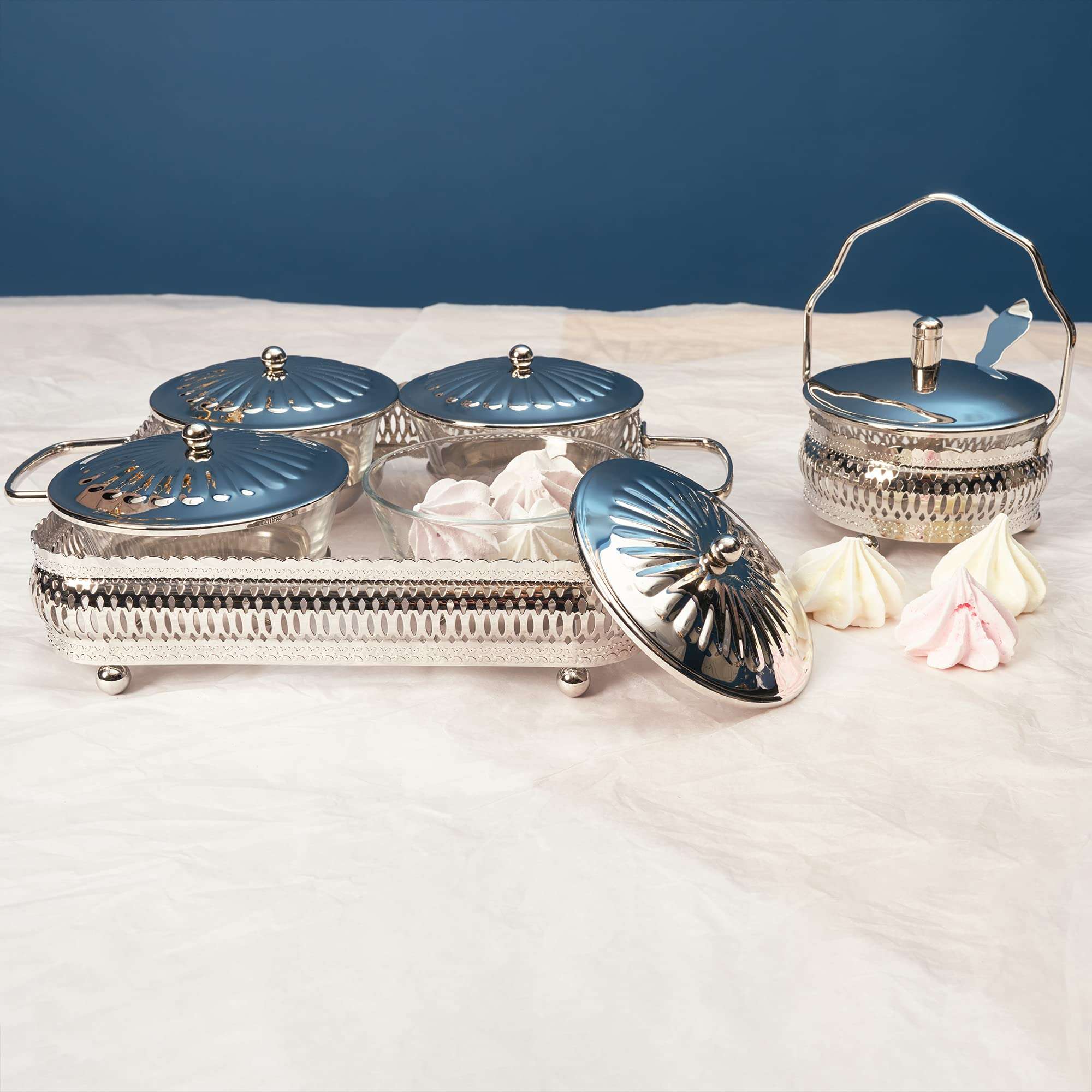 Rigeli Regent VICTORIA White Bronze plated 4 Compartment Party Set Stainless Steel square round with a metal cap 4 Compartment Serving Bowls for Candy, Nuts, Fruit, Veggies, pulses 6