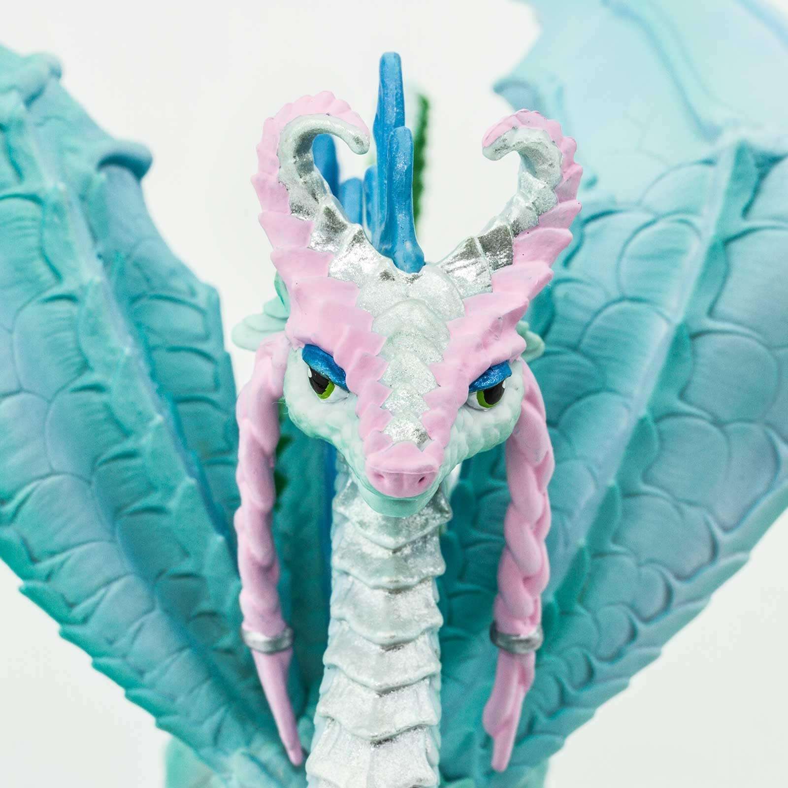 Safari Ltd. Princess Dragon Figurine - Detailed Enchanting 5.5" Model Figure - Fun Fantasy Play Toy for Boys, Girls & Kids Ages 4+ 6
