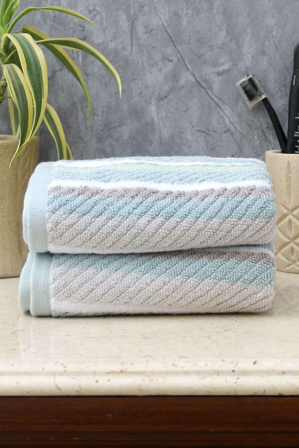 AVI Living Textured Stripe Hand Towel| Pack of 2|Men's Women's & Kids, Spa, Gym, for Gift| 550 GSM| Color: Beige & Green 3