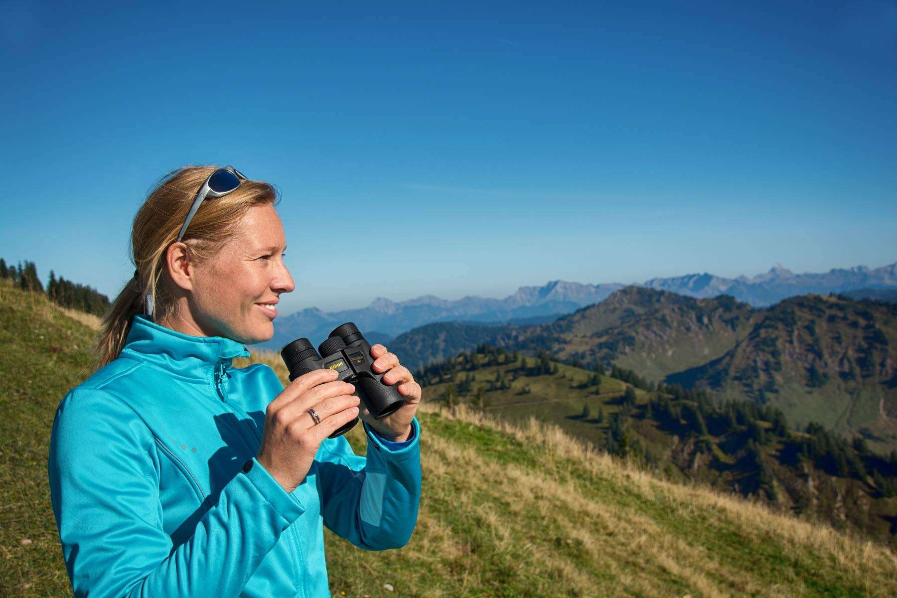 Nikon PROSTAFF 7s 10X42 Binoculars 3