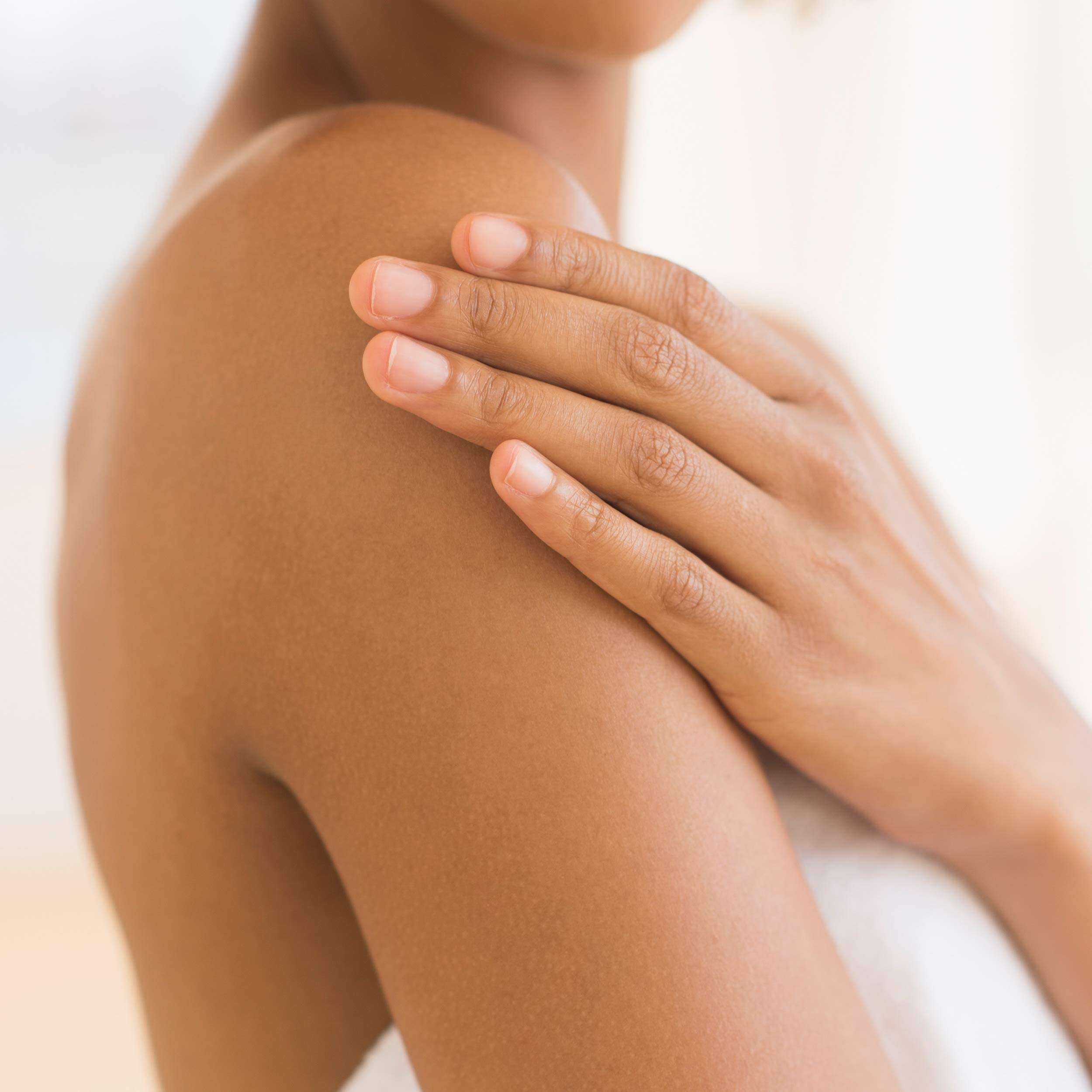 Olay Age Defying with Vitamin E Body Wash, 30 Ounce 4