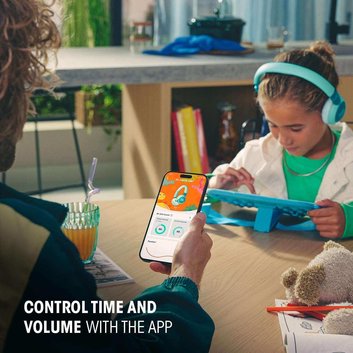 JBL Junior 320BT - Wireless on-Ear Kids Headphones Safe Sound (<85dB), Fit for Kids, Parental Control with Customizable Volume & Playtime and 50Hr Battery Life (Purple) 4