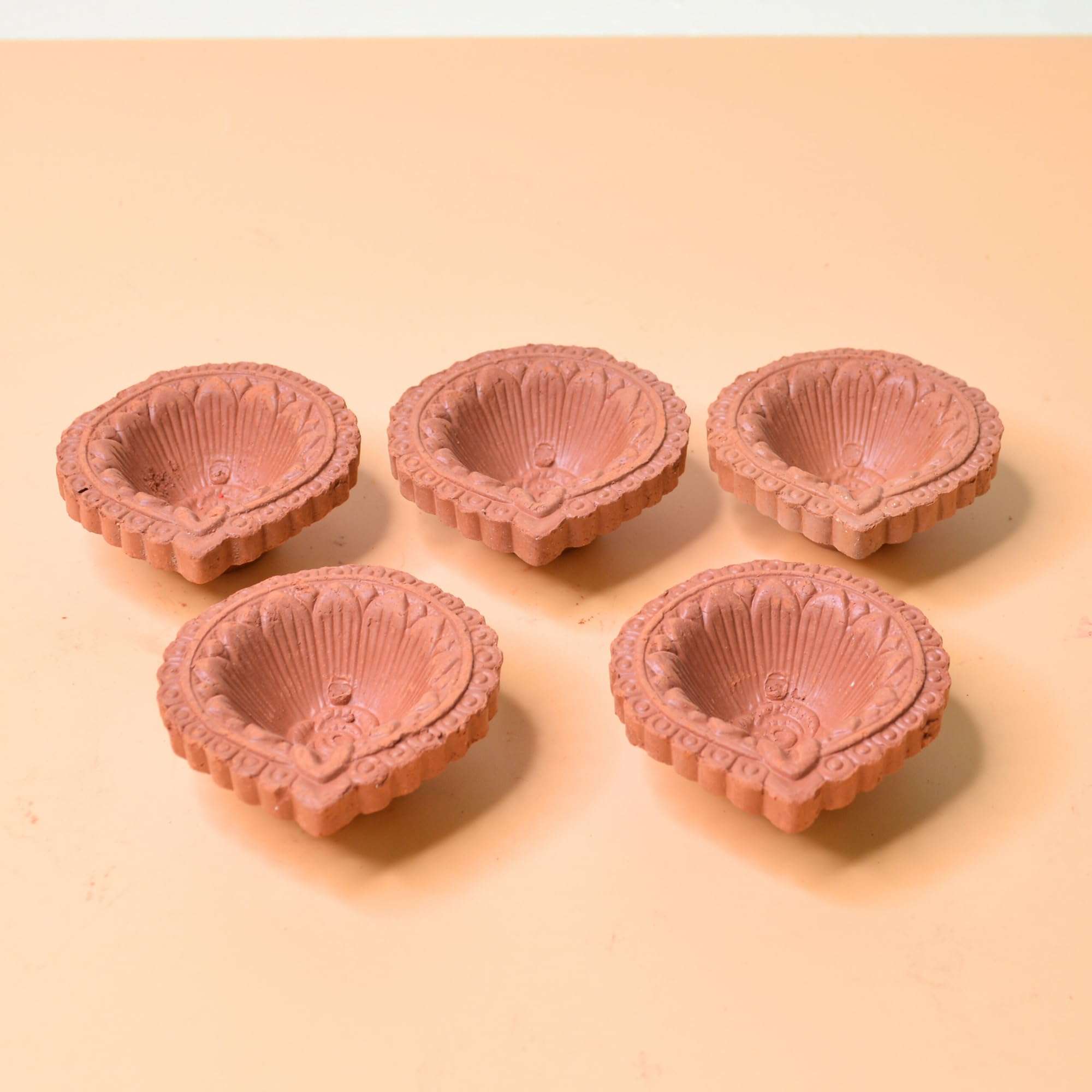 Shri Shri Handicraft Natural Clay Traditional Diwali Ke Diye | Earthen Clay Diya | Mitti Ka Diva | Diyas for Pooja (1) 1