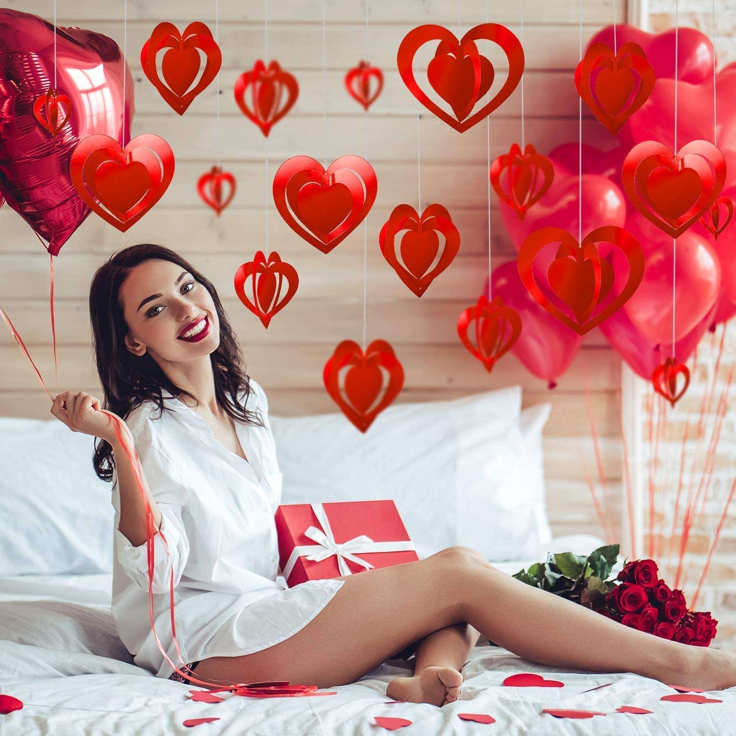 HAVEN'S TREASURE® Valentine 3D Love Heart Shape Hanging Strip Decoration Kit (Pack of 16 Pcs- Multi Size) 3