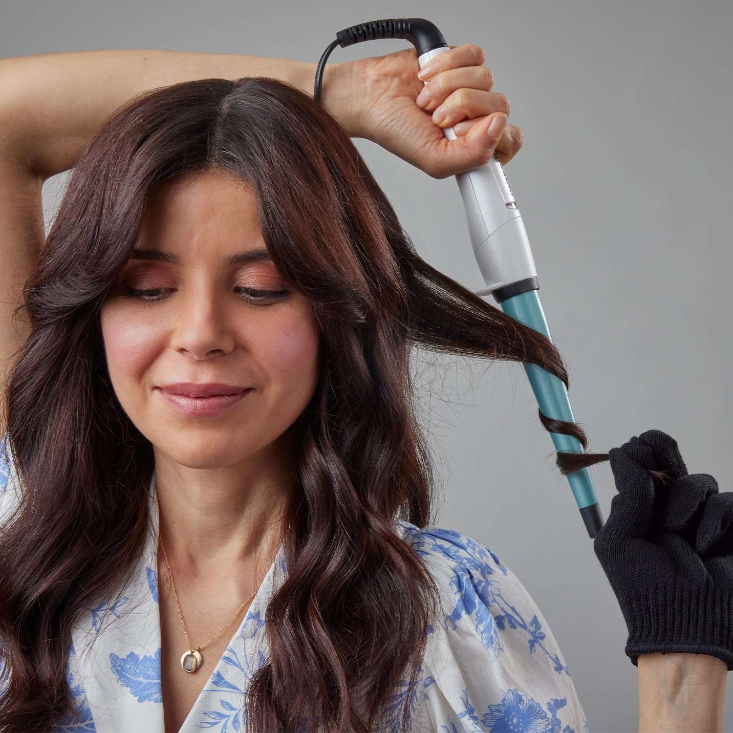 Remington CI53W Shine Therapy Hair Curling Wand - White 5