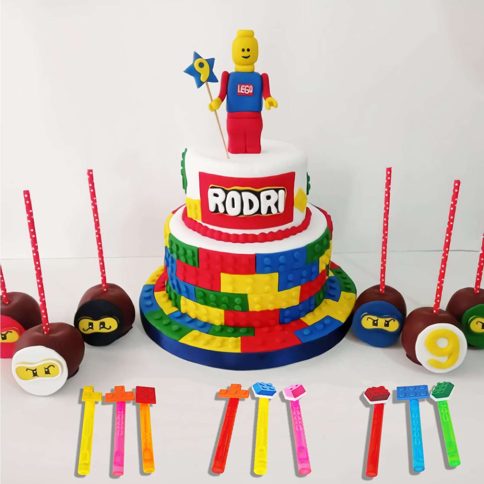 24Pcs Building Blocks Mini Bubble Wands for Kids Brick Party Favors 6 Cute Designs Cartoon Birthday Party Supplies Christmas Party Favors Toys Goodie Bag Stuffers 6