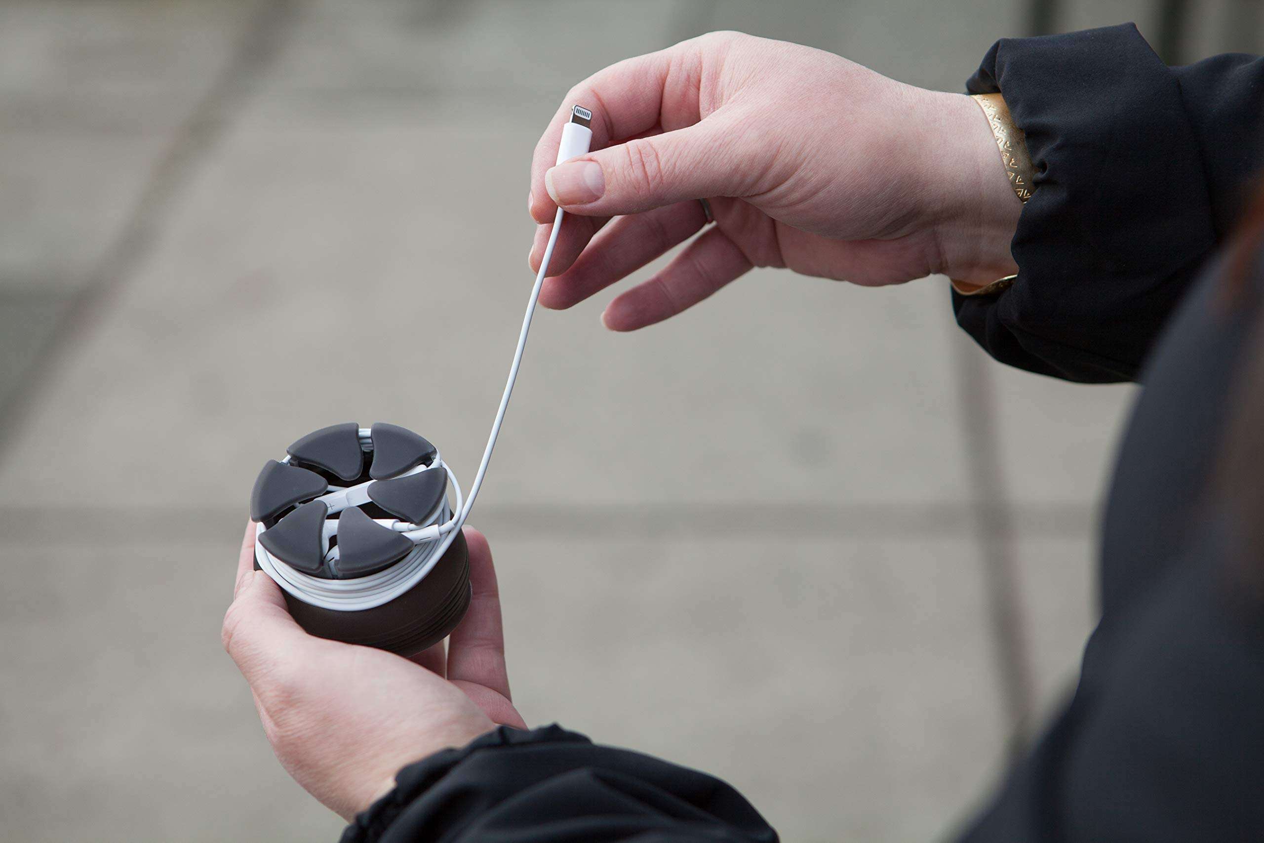 Digital Innovations The Nest – Tangle-Free Earphone / Earbud Case, Durable and Compact Storage System, Black 3