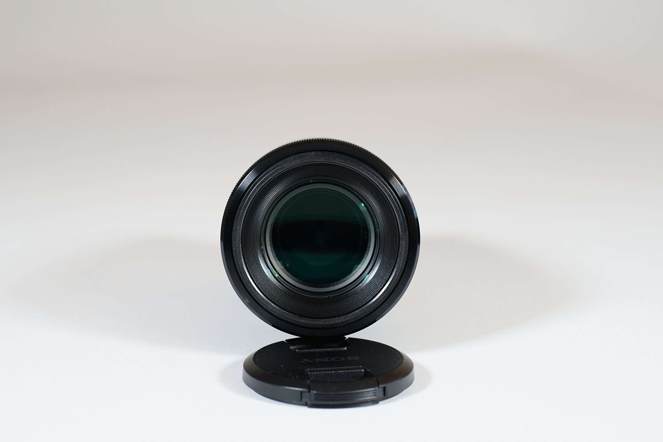 SONY just focus macro lens FE 90 mm F2.8 Macro G OSS E mount full size for SEL90M28G - International Version (No Warranty) 3