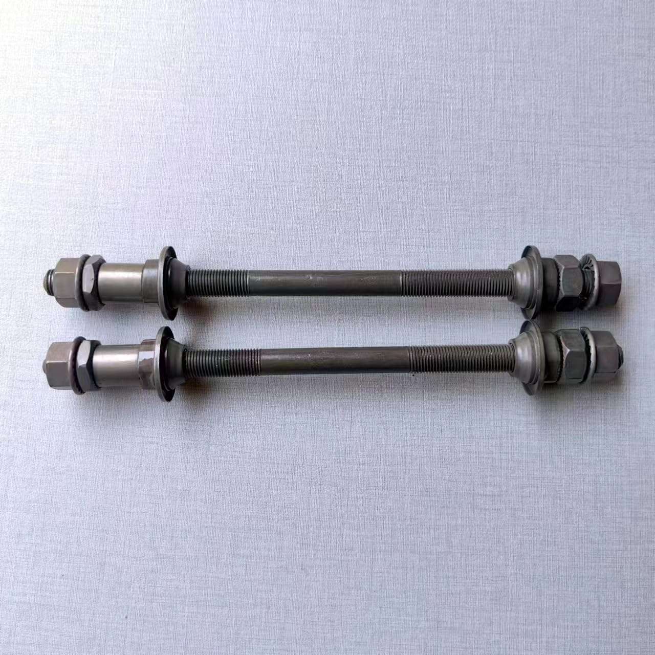 TypoGrove Black Quick Release Bike Axle, Bike Axle 190mm Bicycle Multiple Speed Rear, Hub Axle 3/8 Inch 26 TPI Hub Shaft Conical Lock Nut Washer Kit Hubs Wheels and Accessories Cycling 4