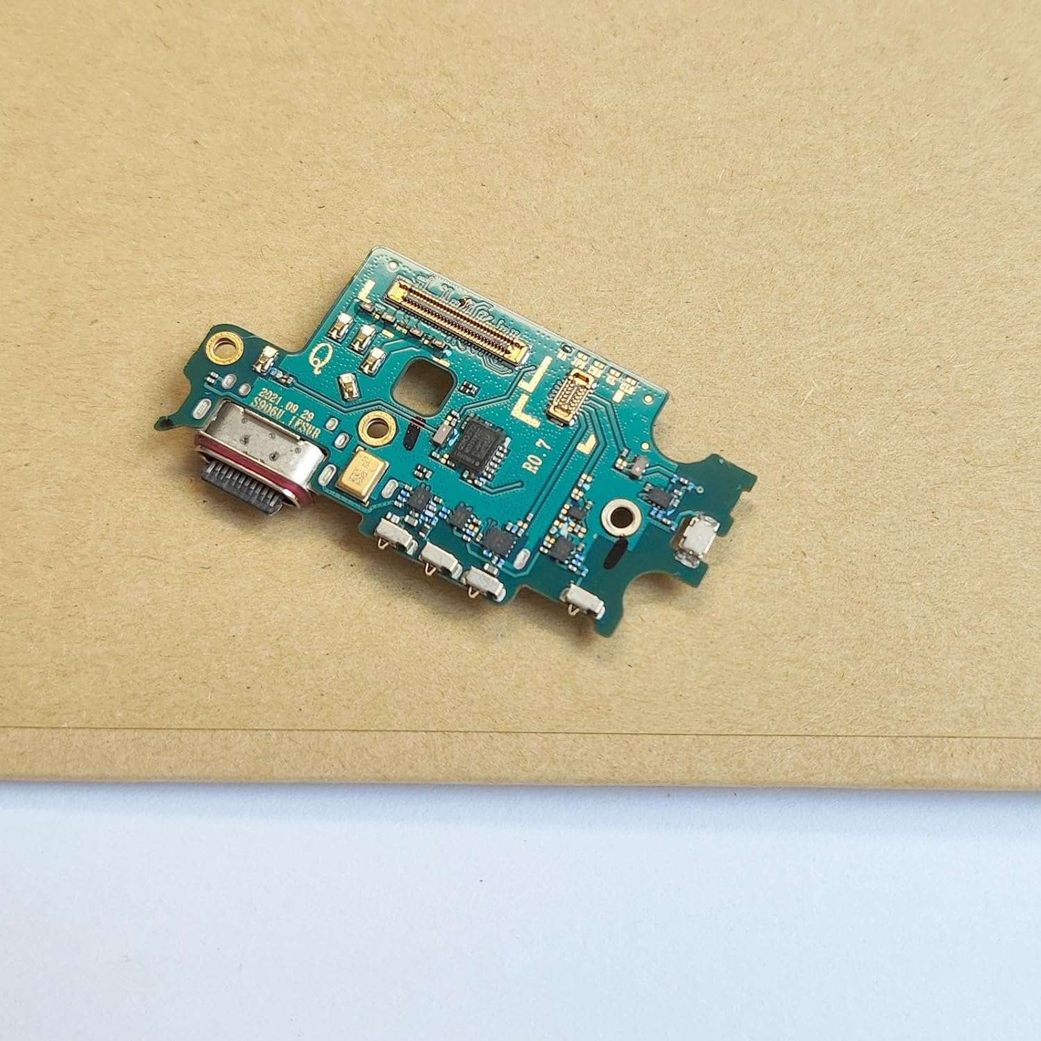 s906u Replacement Charging USB Port Board Parts for Samsung Galaxy s22 Plus 5G SM-S906U S906 S906B 6.6 Inches (US Version) [not fit for S22 S901 Version] 5