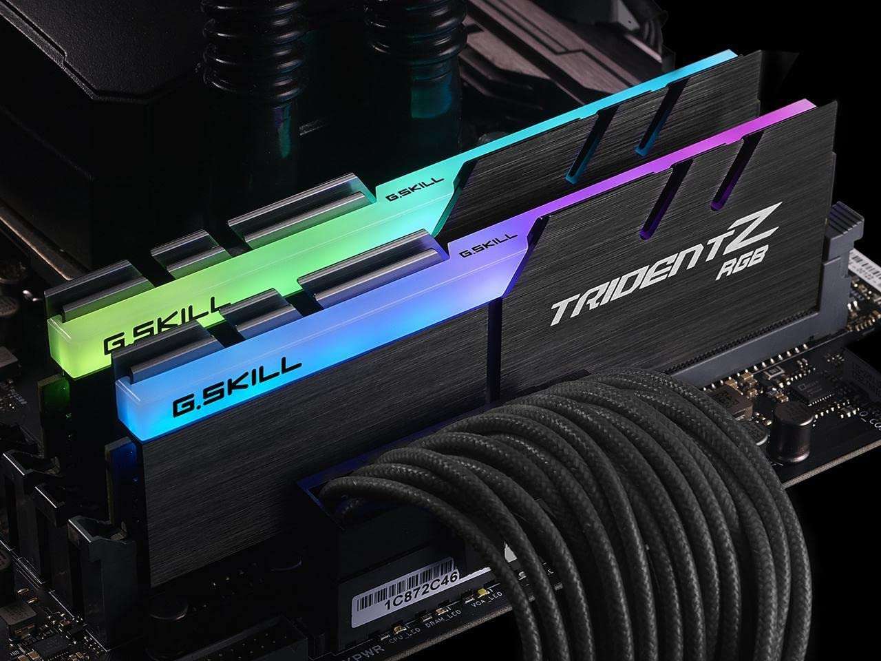 G.SKILL Trident Z RGB Series (Intel XMP) DDR4 RAM 16GB (2x8GB) 3200MT/s CL14-14-14-34 1.35V Desktop Computer Memory UDIMM (F4-3200C14D-16GTZR) 2