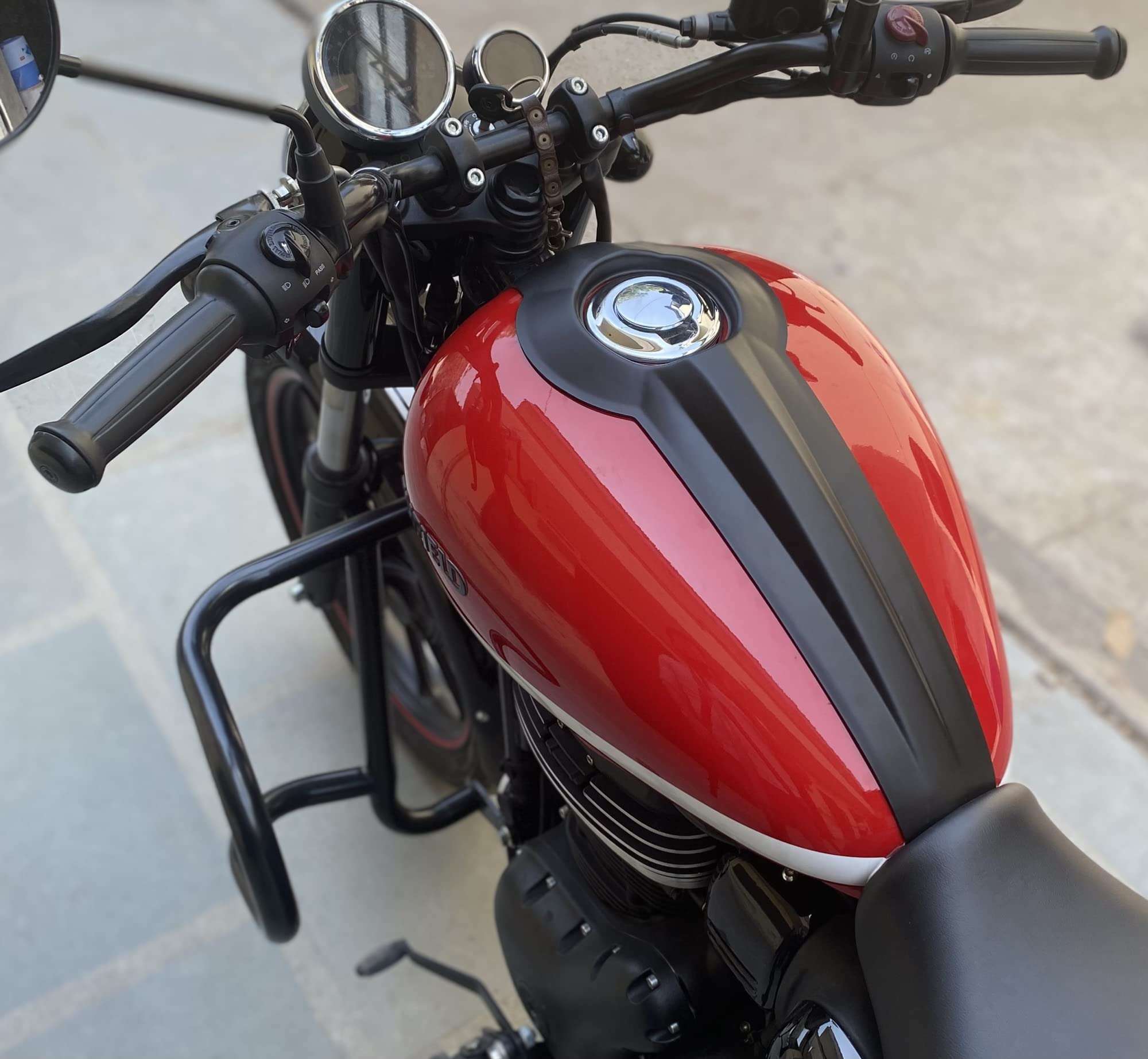 Saiga Parts TankTie for Royal Enfield Meteor 350 (Matte Black) 1