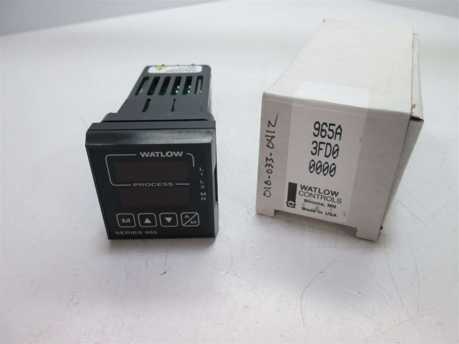 Watlow 965A-3FD0-0000 Temperature Controller, 100-240VAC