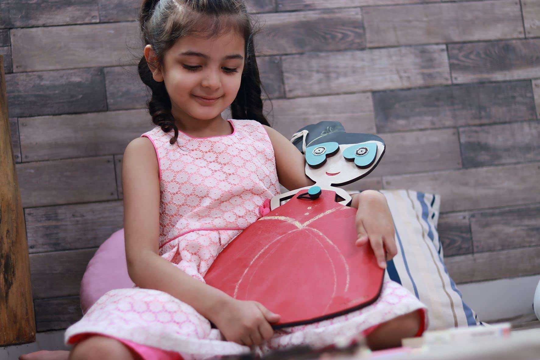 THE FUNNY MIND Wooden Multipurpose Doll Red Chalk Board with Stand,Chalk,and Duster for Kids,Toddlers,Infants,Desk,Kitchen,Dining Table,Side Table,Restaurant Ideal for Gifts,Learning,Doodle,D�cor 5