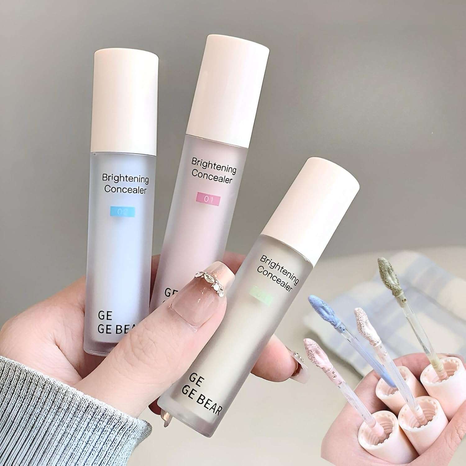 Gege Bear Concealer for Women | Age Rewind Concealer for Dark Circles & Blemishes | High Coverage face makeup | Mousse Texture with Natural Glow | Color Correcting Shades | Liquid Brightening | Waterproof & Sweatproof | Flawless Finish With Brush Applicator (03# Snow White, 3.8g)