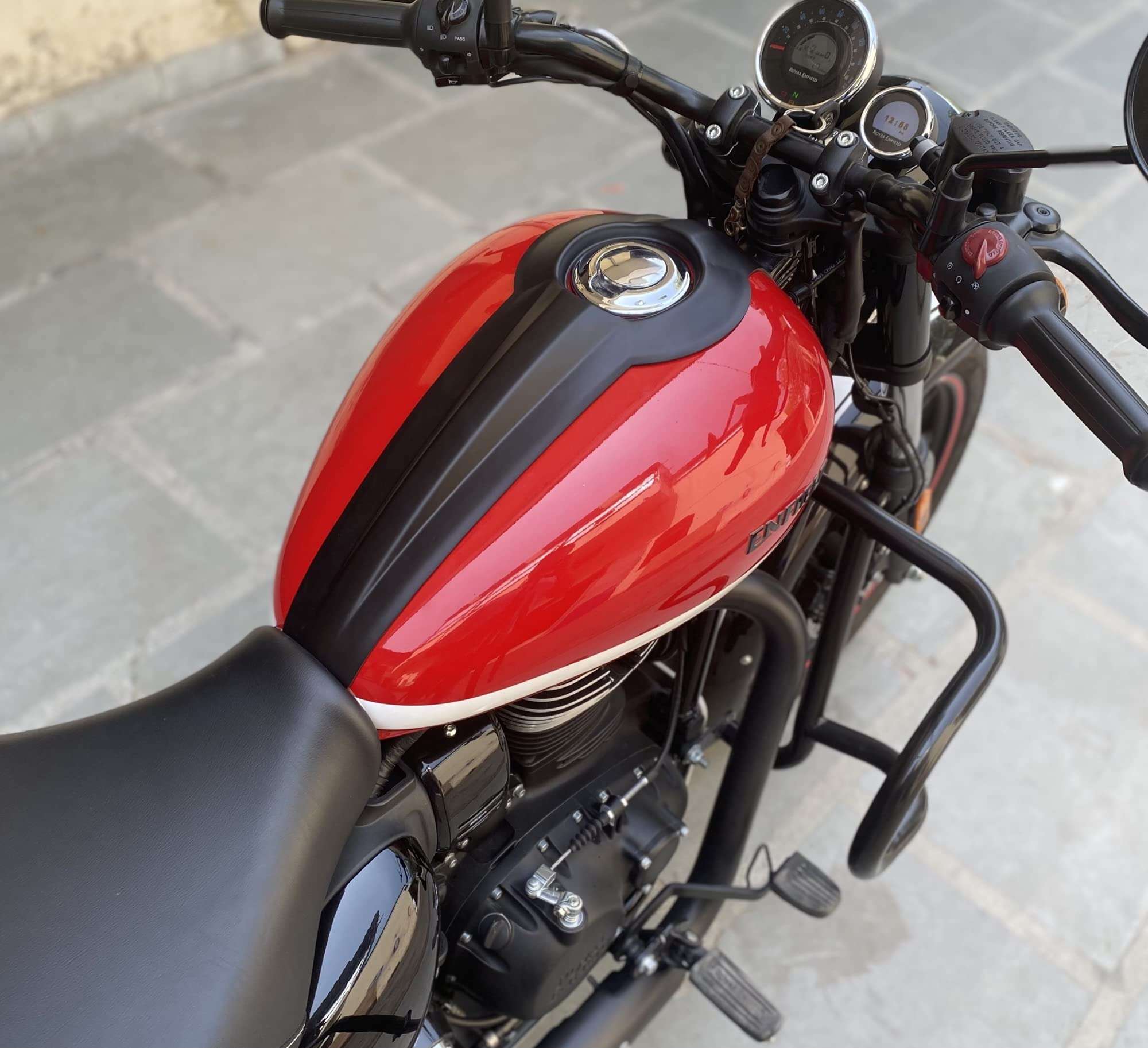 Saiga Parts TankTie for Royal Enfield Meteor 350 (Matte Black) 4