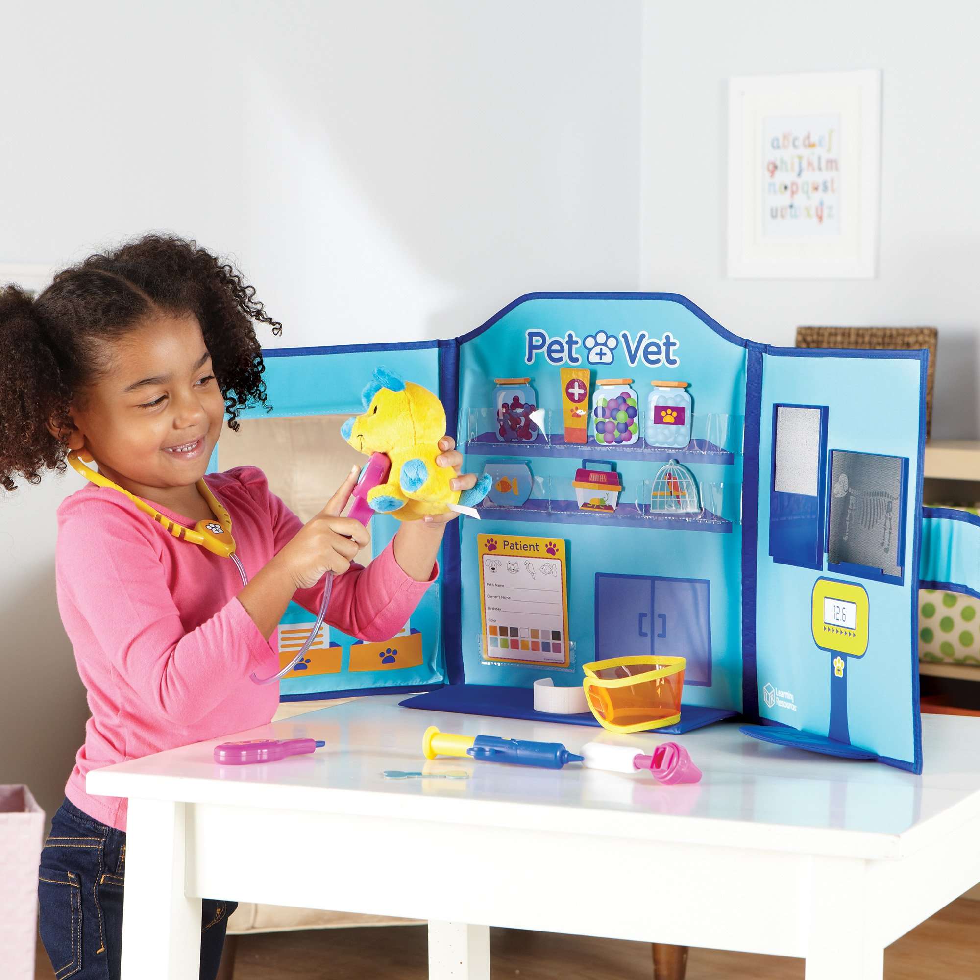 Learning Resources Pretend & Play Animal Hospital 5