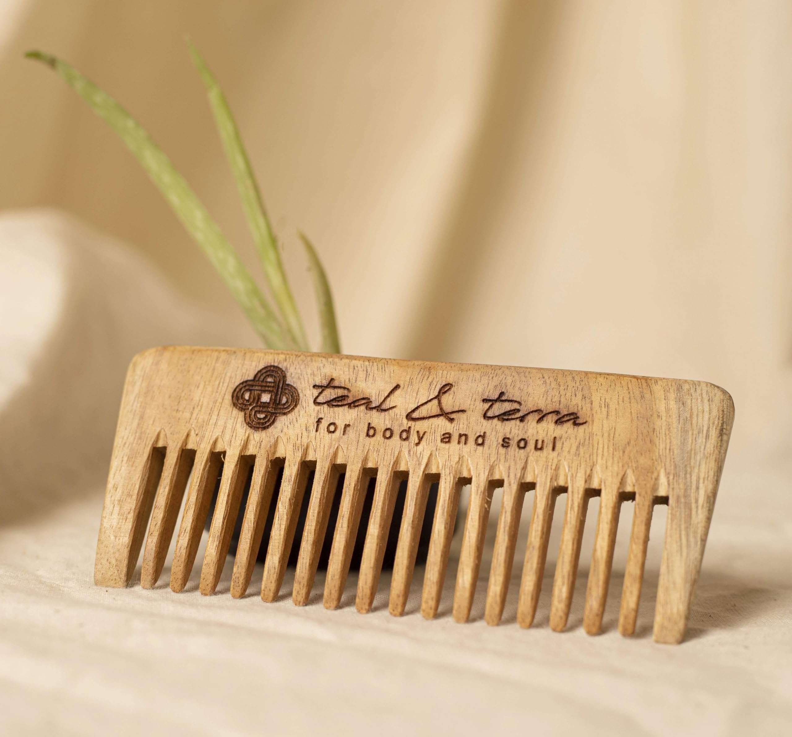 Organic Neem wooden comb for hair growth | Neem wood kangi hair comb for women & men | Handmade Wooden hair bamboo comb - Premium Kachi neem comb for hair growth 3