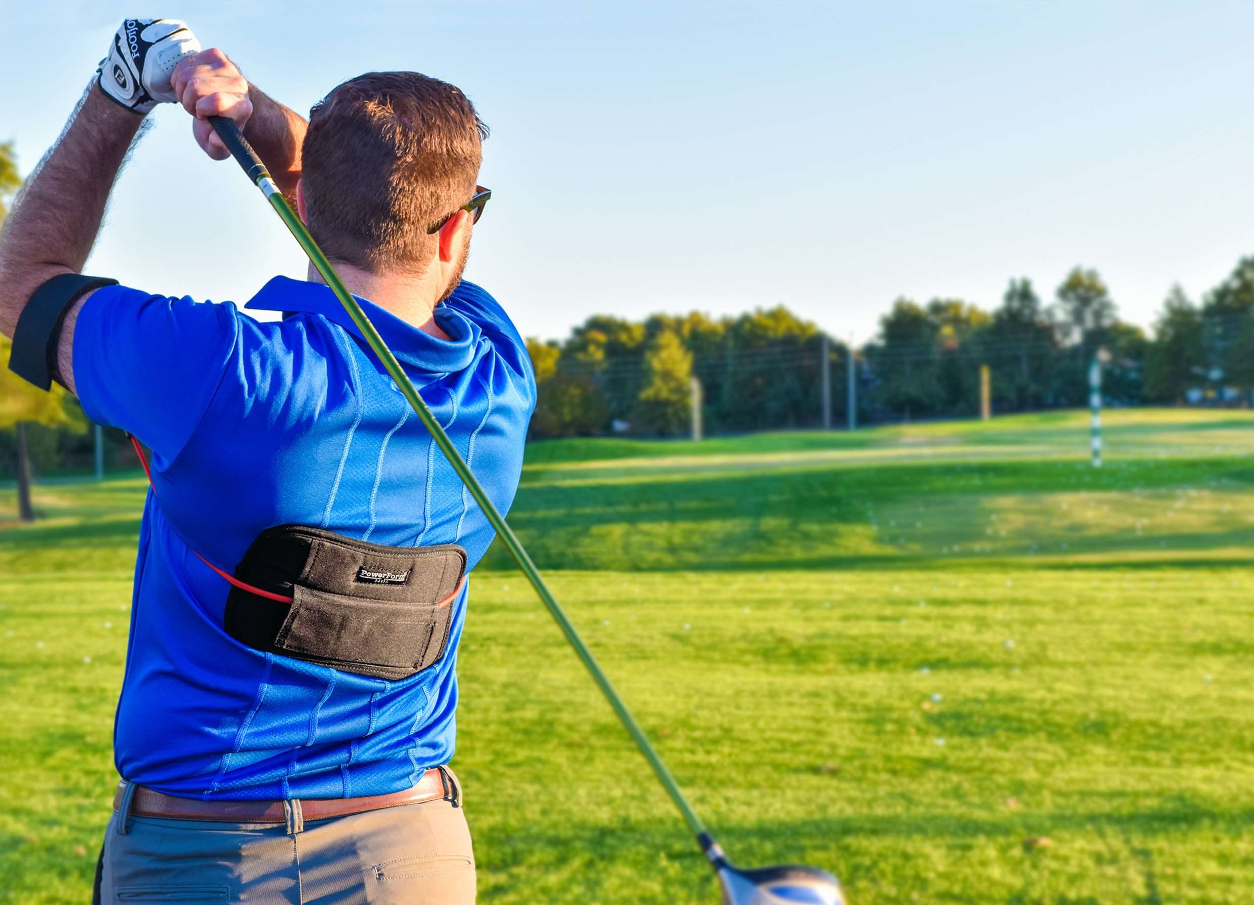 Golf Swing Trainer - Resistance Bands Training Kit to Help Golfers Reinforce Proper Swing Mechanics – Includes 2 Levels of Resistance, 2 Arm Straps, Back Strap, Bag, Instructions (PAR5 - Green, Red) 4