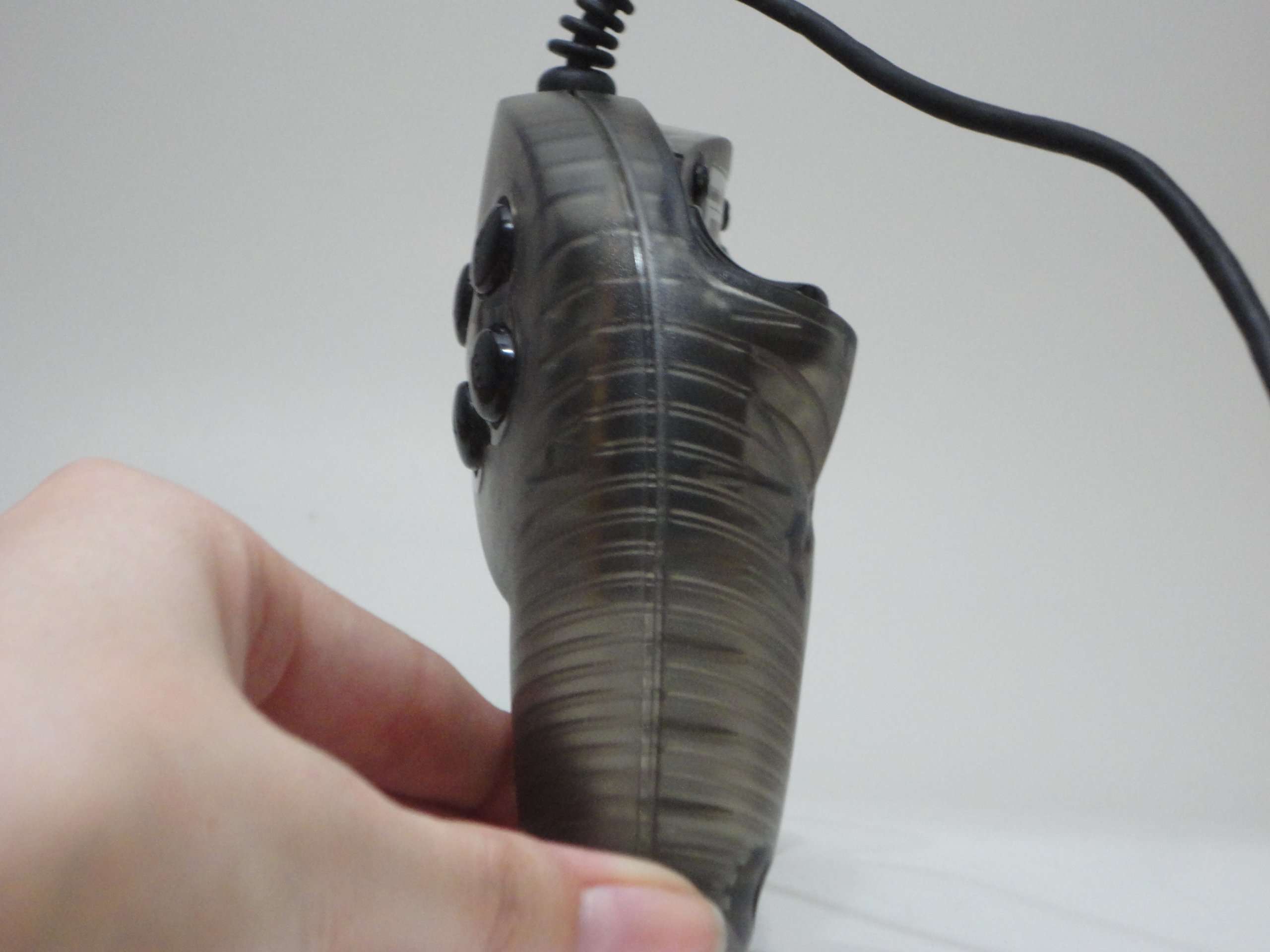 Microsoft Sidewinder Plug and Play Gamepad (USB) 4